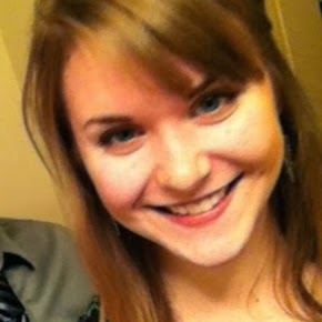 Gina Thayer Photo 9
