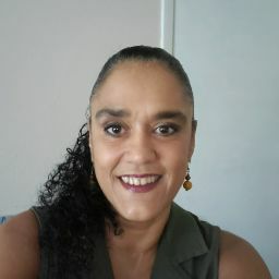 Julia Bermudez Photo 10