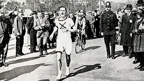Arthur Newton Photo 22