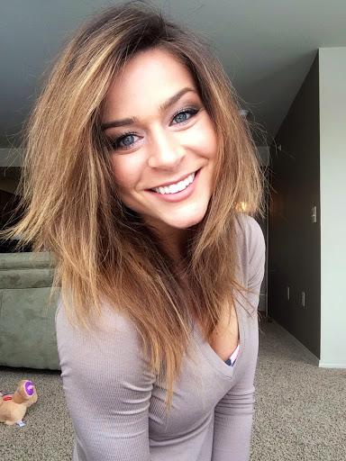 Chelsea Goodman Photo 11