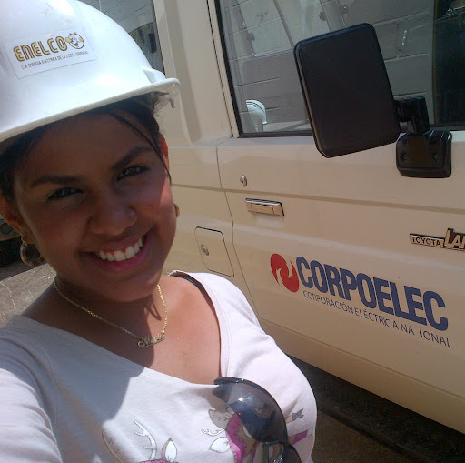 Maria Pirela Photo 16