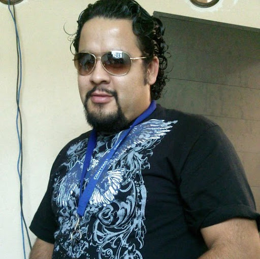 Julio Huerta Photo 13