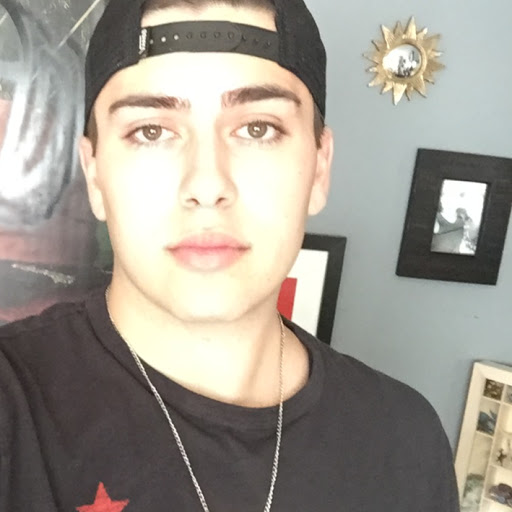 Jesse Rosales Photo 10