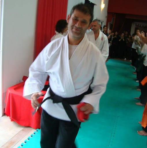 Omar Gomez Photo 16