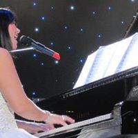 Zoe Tyler Photo 7
