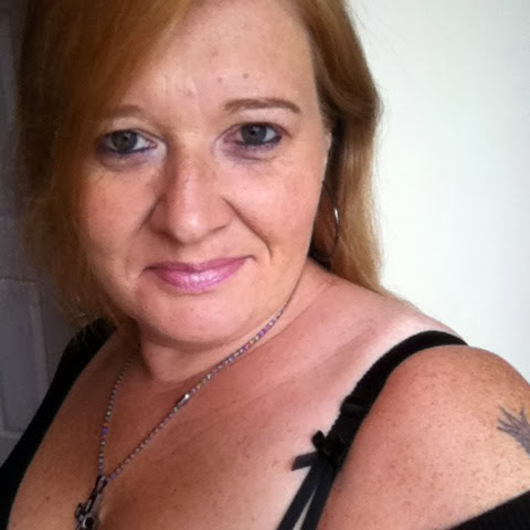 Michelle Owen Photo 12