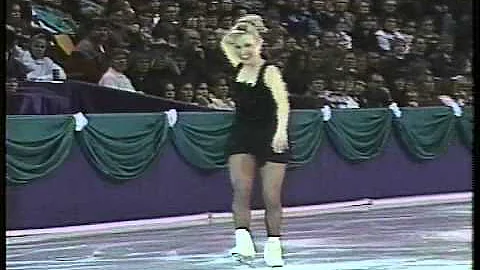Elaine Hough Photo 18