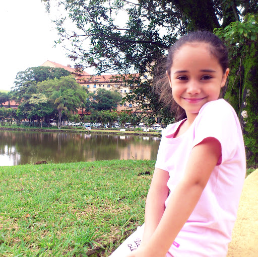 Laura Borges Photo 15