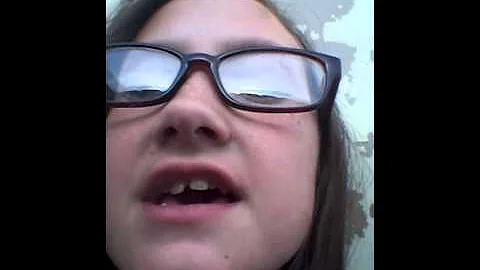 Emily Dobbins Photo 18