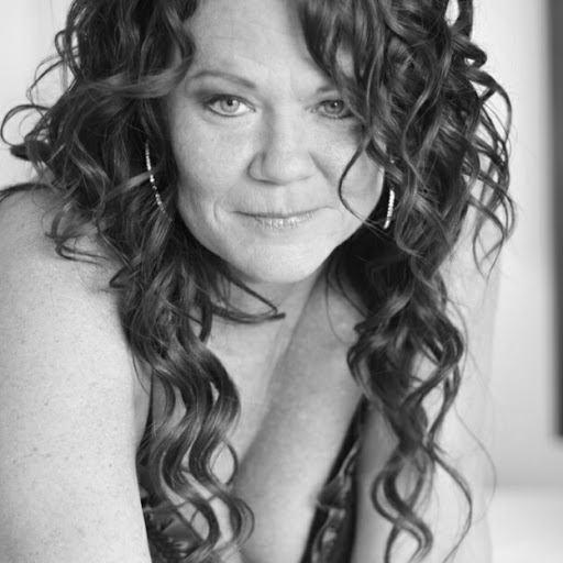 Debbie Lucas Photo 3