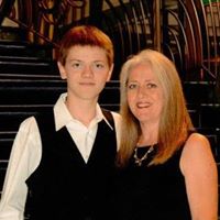 Debbie Pugh Photo 6