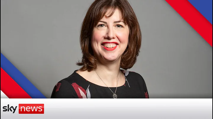 Lucy Powell Photo 31