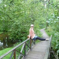 Anna Frick Photo 5