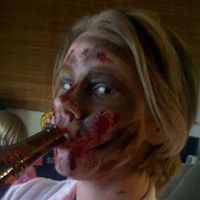 Elise Welch Photo 3