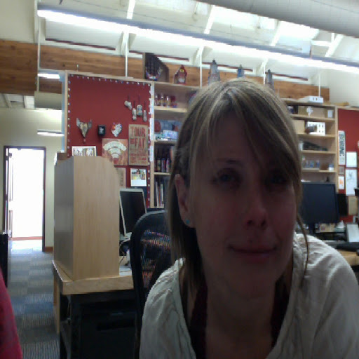 Erin Hughes Photo 20
