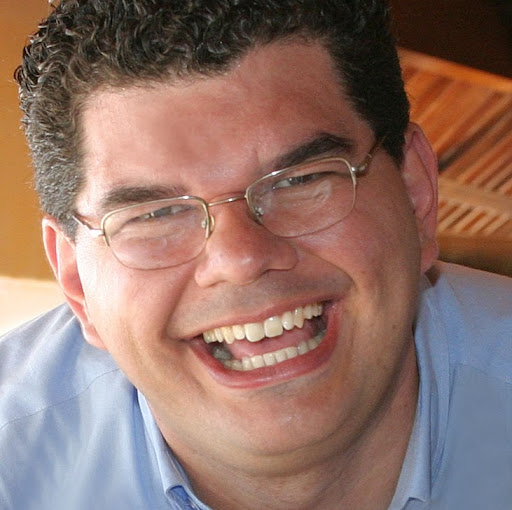 Henrique Santos Photo 2