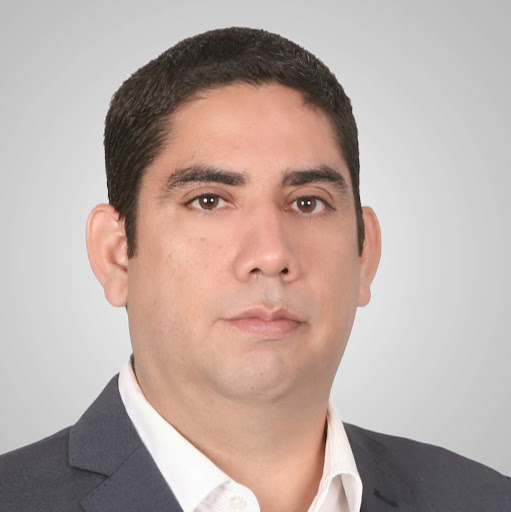 Guillermo Torres Photo 14