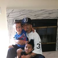 Raymond Holguin Photo 4