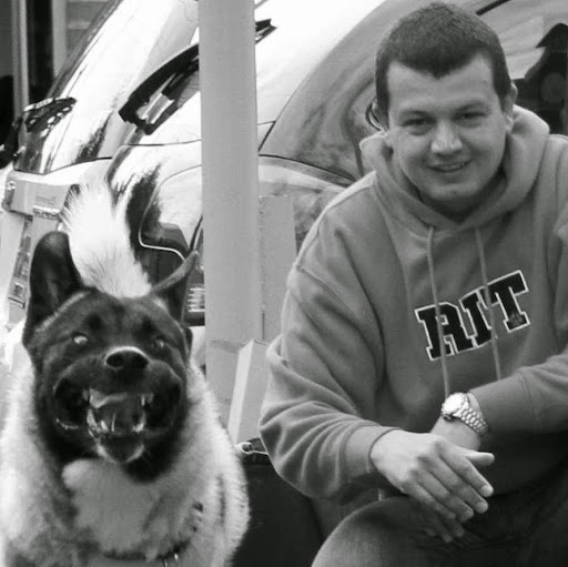 Diego Becerra Photo 15