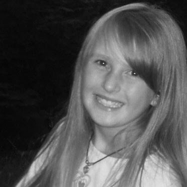 Alice Richards Photo 12
