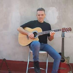 Pete Diaz Photo 12