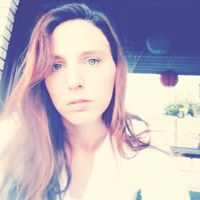 Laura Lochner Photo 1