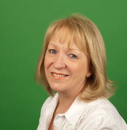 Christine Ball Photo 12