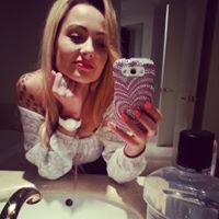Caitlin Taylor Photo 1