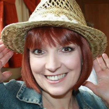 Sarah Broughton Photo 13
