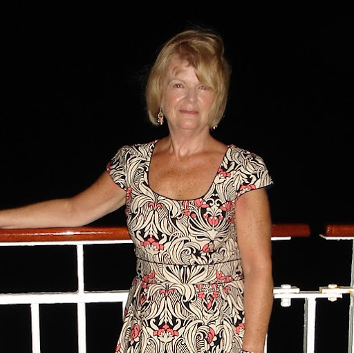 Beverley Johnson Photo 14