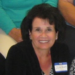Julie Jewell Photo 10