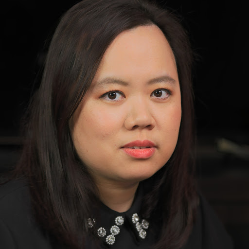 Lilian Nguyen Photo 9