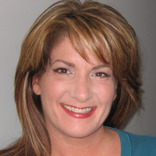 Melanie Harding Photo 10