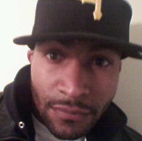 Derrick Evans Photo 15