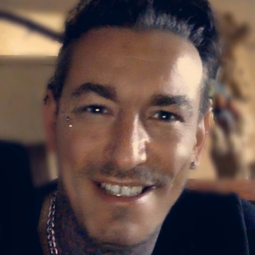 John Hepburn Photo 9