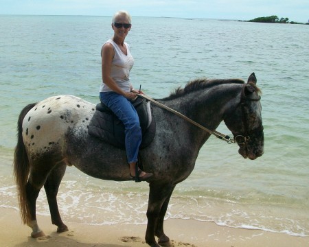 Sandra Young Photo 22