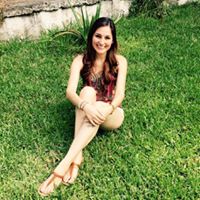 Lizette Salinas Photo 5