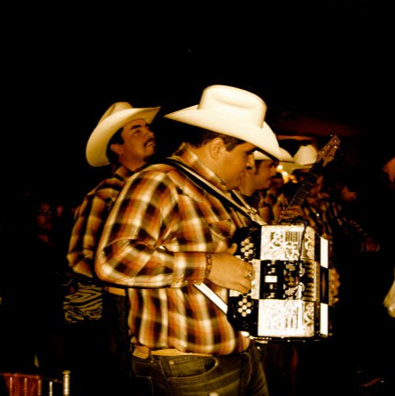Andy Gonzalez Photo 10