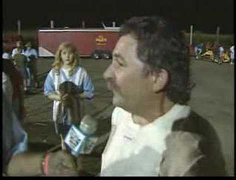 Jackie Hewitt Photo 30