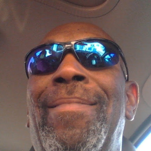 Lawrence Jones Photo 18