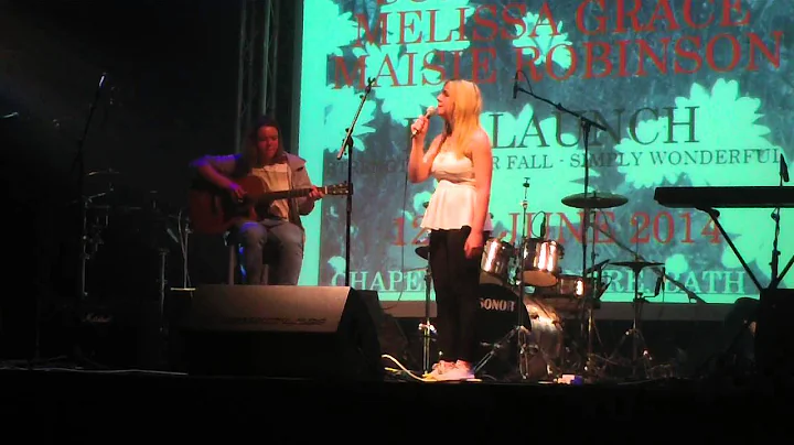 Melanie Bradshaw Photo 32