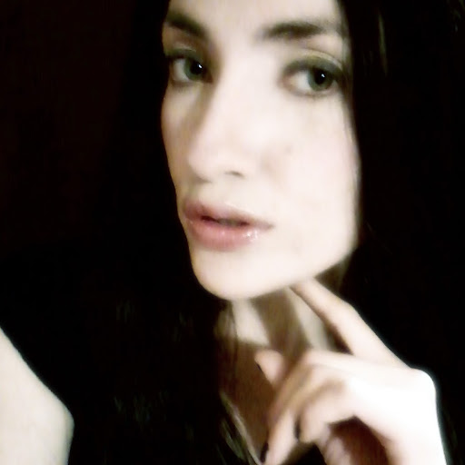 Perla Diaz Photo 14