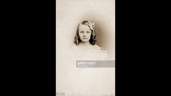 Louise Saxe Photo 6