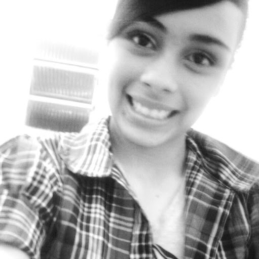 Victoria Santana Photo 14