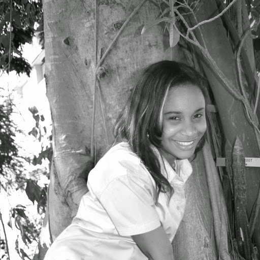 Toni Williams Photo 12