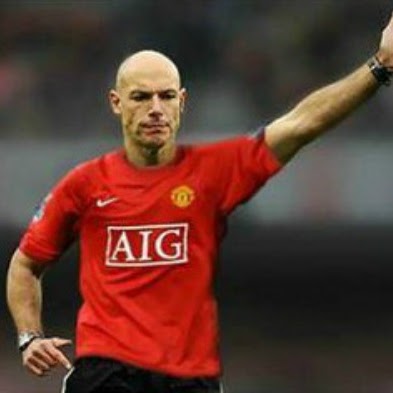 Howard Webb Photo 13