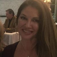Christina Lowe Photo 7