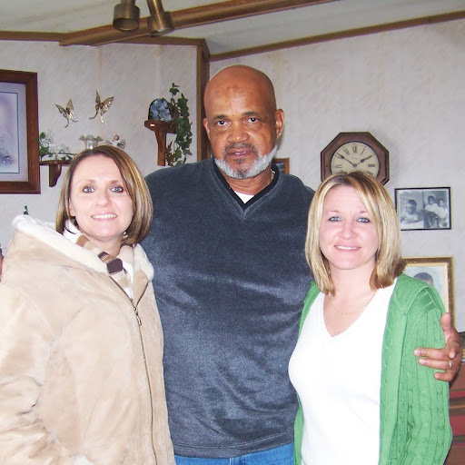 Beverly Perry Photo 9