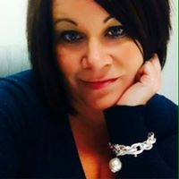 April Henderson Photo 7