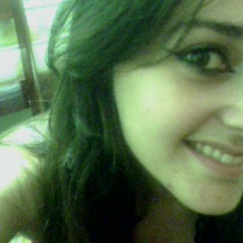 Lucy Costa Photo 9